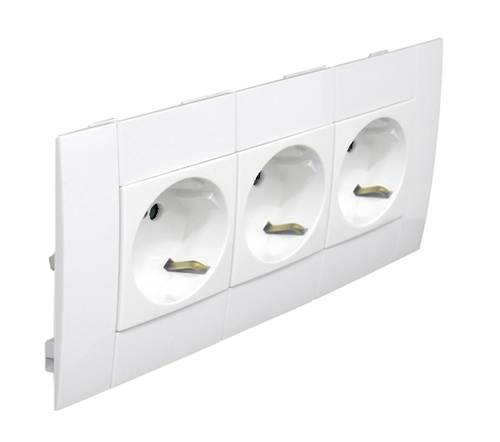 Block of Three Modular Earth Sockets (Schuko Type) L75 - 6 Modules